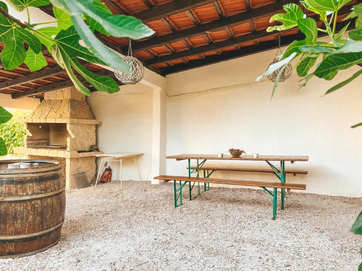 Luxury Beach Villa W Sea Sunset Views シベニク エクステリア 写真